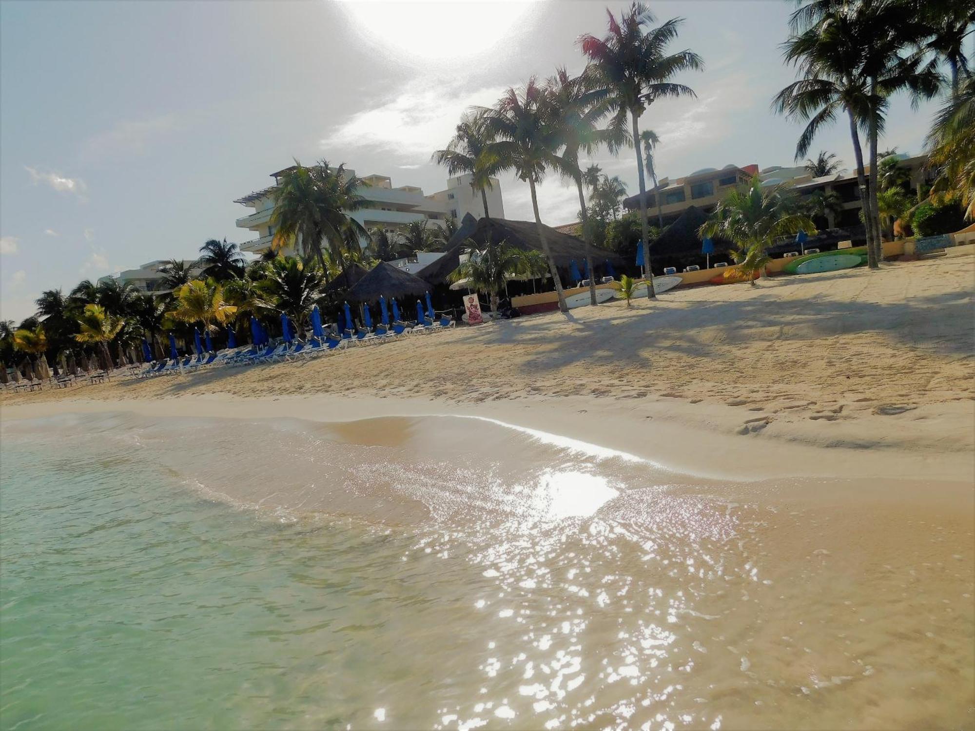 Nautibeach Beach Front Condos In North Beach Isla Mujeres Extérieur photo