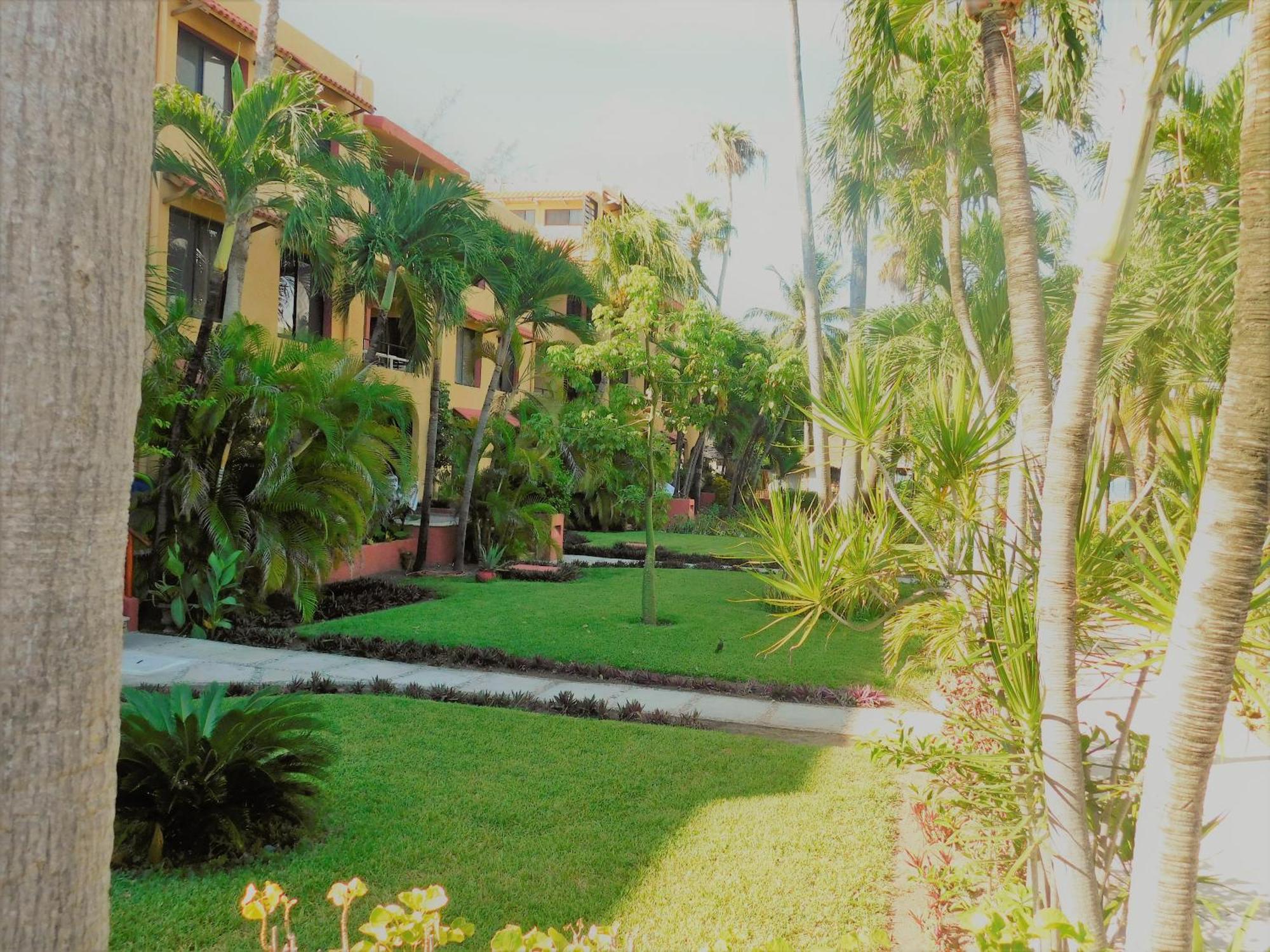 Nautibeach Beach Front Condos In North Beach Isla Mujeres Extérieur photo